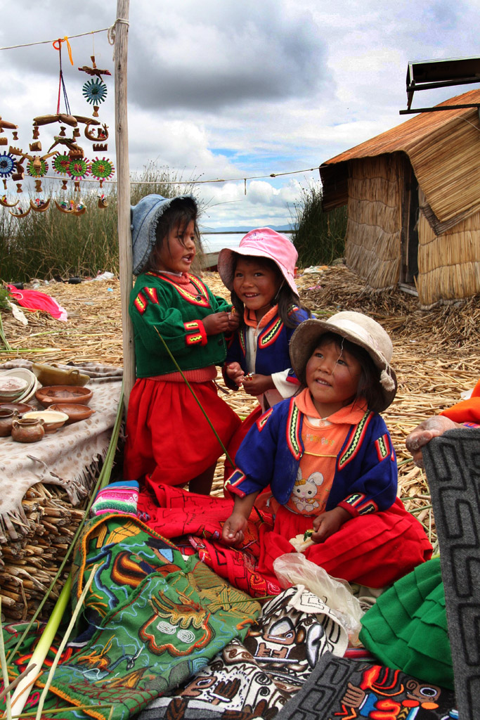 Peru - indiani z jezera Titicaca